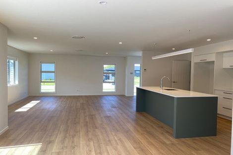 Photo of property in 10 Cassin Place, Taradale, Napier, 4112