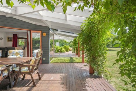 Photo of property in 66-66a Kuratawhiti Street, Greytown, 5712