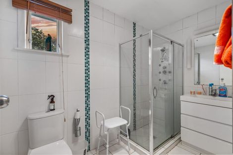Photo of property in 69 Taikata Road, Te Atatu Peninsula, Auckland, 0610