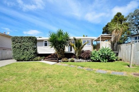 Photo of property in 24 Helena Street, Massey, Auckland, 0614