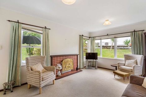 Photo of property in 19 City View Terrace, Birkenhead, Auckland, 0626