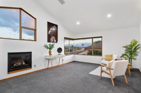 Photo of property in 50 Plateau Heights, Mount Maunganui, 3116