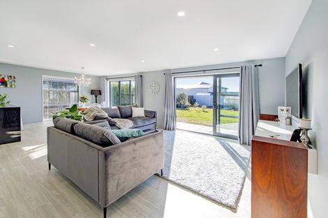 Photo of property in 11 Godwin Grove, Rolleston, 7614