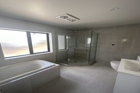 Photo of property in 29b Sheridan Drive, New Lynn, Auckland, 0600