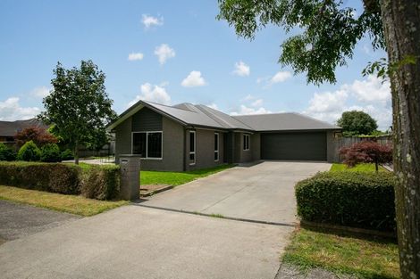 Photo of property in 4 Rose Leigh Drive, Cambridge, 3434