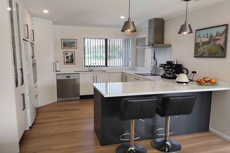Photo of property in 11 Cherrywood Rise, Paparoa, 0571