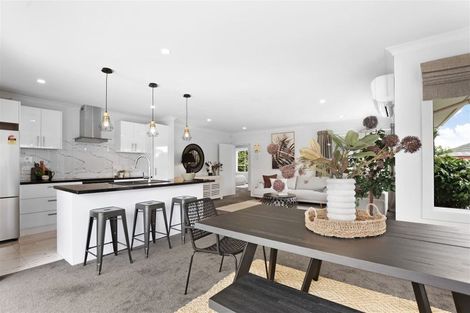 Photo of property in 4 Shaftesbury Street, Avonhead, Christchurch, 8042