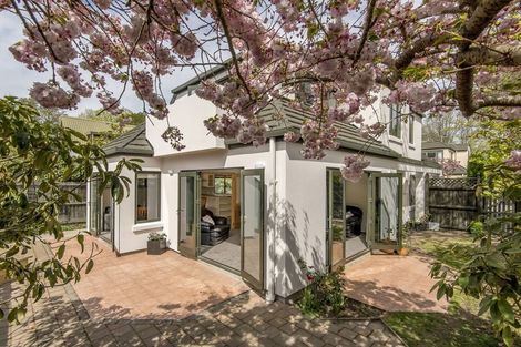 Photo of property in 56 Creyke Road, Ilam, Christchurch, 8041