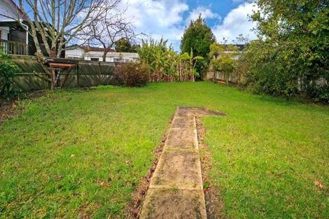 Photo of property in 13 Santiago Crescent, Unsworth Heights, Auckland, 0632