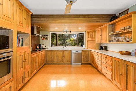 Photo of property in 37 Awanui Drive, Waikanae, 5036