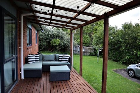 Photo of property in 10 Hinau Street, New Lynn, Auckland, 0600