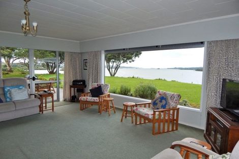 Photo of property in 8 Paretu Drive, Kerikeri, 0294