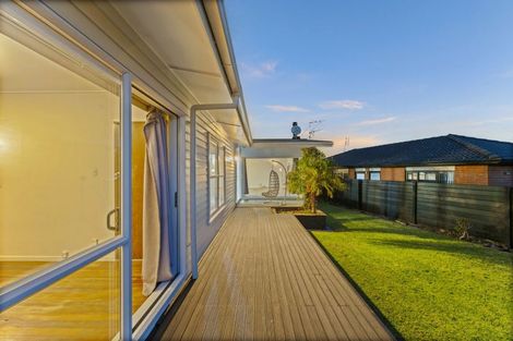 Photo of property in 1 Sexton Place, Manurewa East, Auckland, 2102