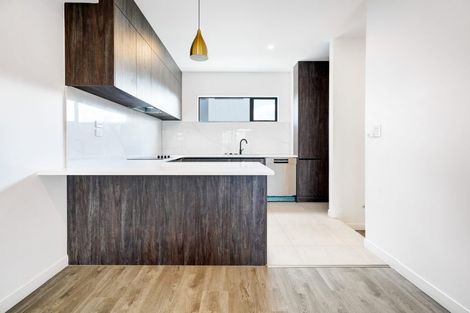 Photo of property in 19 Taipahitini Road, Rosehill, 2113