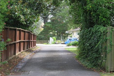 Photo of property in 38 Serwayne Place, Sunnyvale, Auckland, 0612