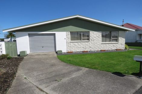 Photo of property in 90 Queen Street, Westport, 7825