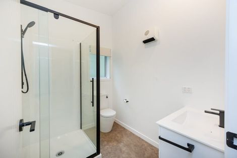 Photo of property in 35 Oram Drive, Turitea, Palmerston North, 4472