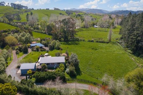 Photo of property in 2 Valley Road, Waitoki, Kaukapakapa, 0871
