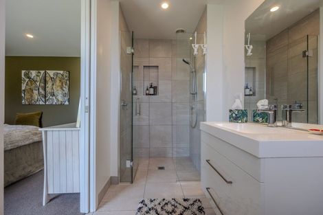 Photo of property in 20 Mount Nicholas Avenue, Wanaka, 9305