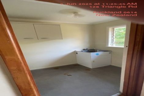 Photo of property in 1/128 Triangle Road, Massey, Auckland, 0614