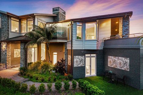 Photo of property in 1 Centennial Place, Campbells Bay, Auckland, 0630