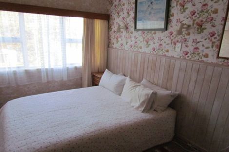 Photo of property in 41 Seaview Road, Glenfield, Auckland, 0629