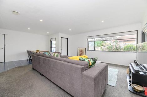 Photo of property in 275b Massey Road, Mangere East, Auckland, 2024