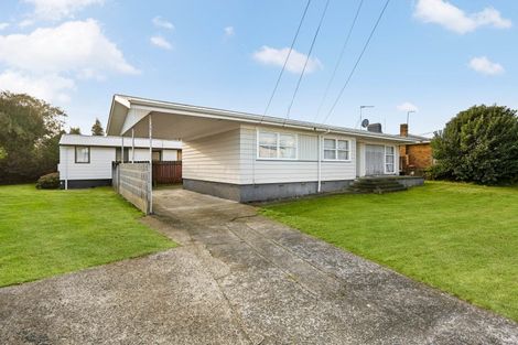 Photo of property in 61 Carrington Avenue, Silverdale, Hamilton, 3216