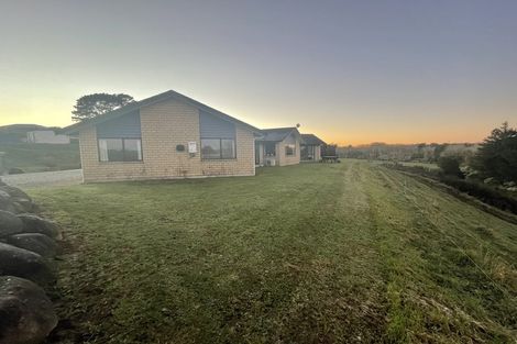 Photo of property in 326 Paraite Road, Paraite, New Plymouth, 4373