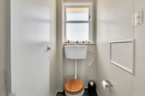 Photo of property in 5 Purnell Place, Marton, 4710