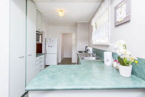 Photo of property in 42 Kashmir Avenue, Clouston Park, Upper Hutt, 5018
