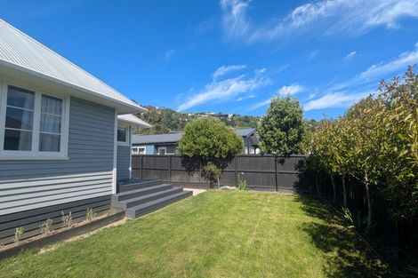 Photo of property in 2/7 Leonard Place, Saint Martins, Christchurch, 8022