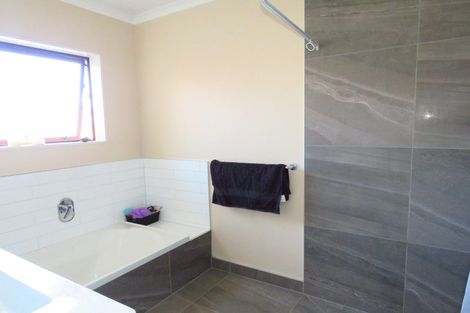 Photo of property in 44 Craddock Drive, Westport, 7825