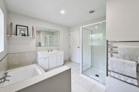 Photo of property in 18 Queen Street, Coalgate, 7673