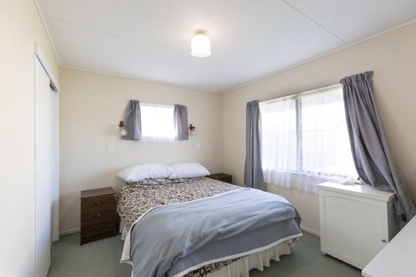 Photo of property in 15b Jeffares Place, Taradale, Napier, 4112