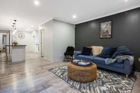 Photo of property in 13 Atherton Terrace, Churton Park, Wellington, 6037