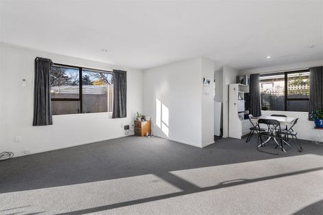 Photo of property in 122 Tilford Street, Woolston, Christchurch, 8062