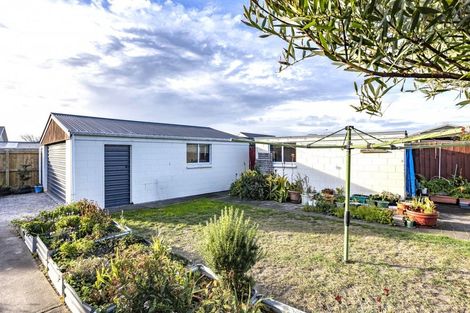 Photo of property in 5 Inverell Place, North New Brighton, Christchurch, 8083