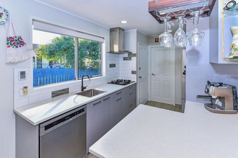 Photo of property in 2/21 Komako Place, Papatoetoe, Auckland, 2025