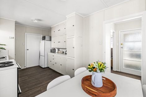 Photo of property in 11 Massey Crescent, Marewa, Napier, 4110