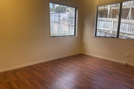 Photo of property in 8 Blethyn Place, Te Atatu South, Auckland, 0610