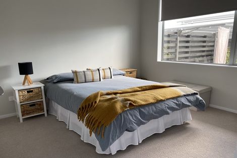 Photo of property in 2 Toka Lane, Red Beach, 0932