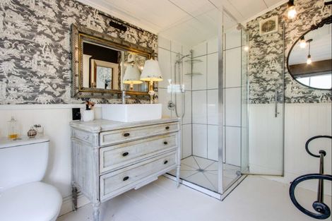 Photo of property in 12 Farndon Road, Clive, 4102