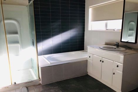 Photo of property in 29 Meadowvale Avenue, Forrest Hill, Auckland, 0620