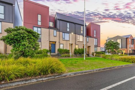 Photo of property in 26 Hobsonville Point Road, Hobsonville, Auckland, 0616