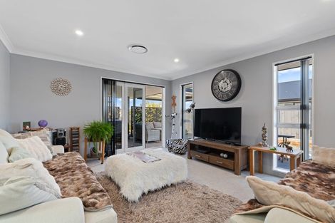 Photo of property in 14 Deans Place, Amberley, 7410