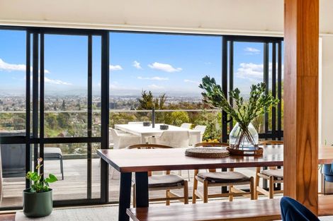 Photo of property in 81 Hikanui Drive, Havelock North, 4130