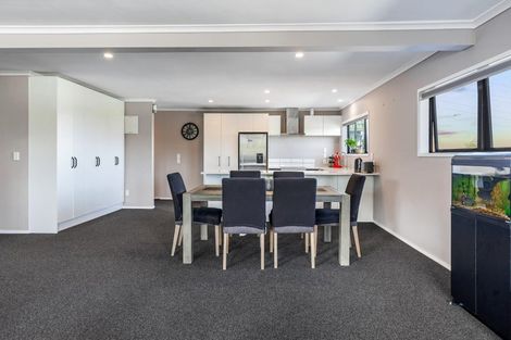 Photo of property in 50 Garton Drive, Massey, Auckland, 0614