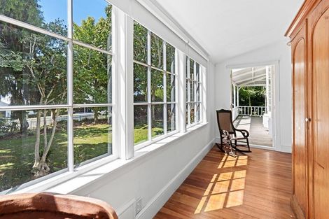 Photo of property in 90 Pendarves Street, New Plymouth, 4310