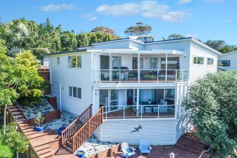 Photo of property in 90 Shakespear Road, Army Bay, Whangaparaoa, 0930